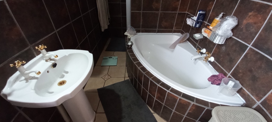 To Let 3 Bedroom Property for Rent in Panorama Free State